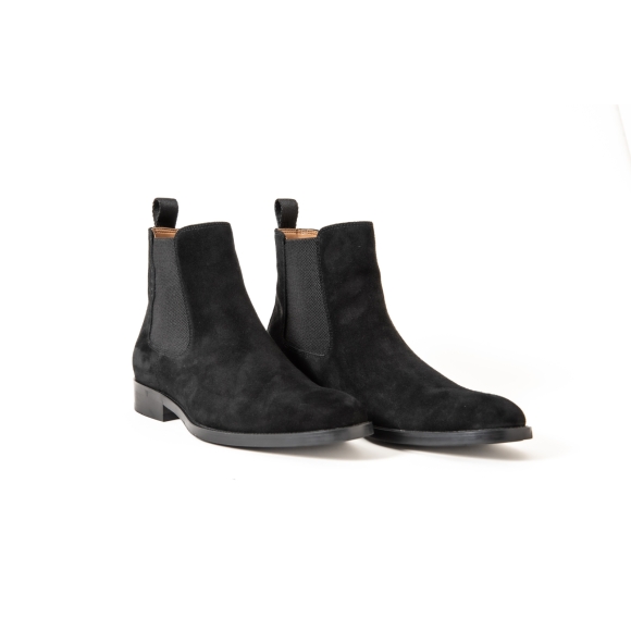 Obsidian Chelsea Boots